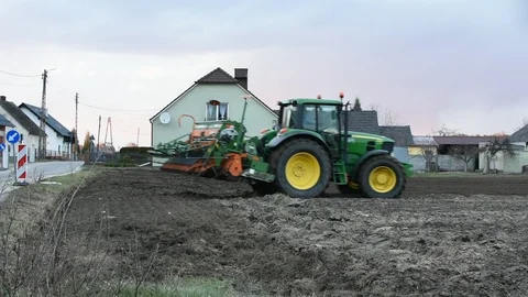 Sowing the field Stock-Footage 105063634