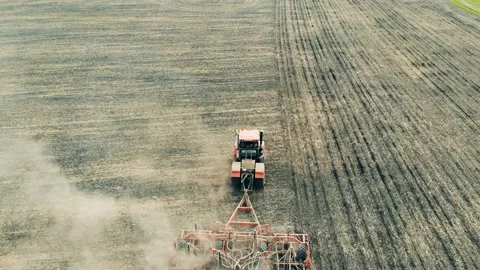 Sowing process performed by a field engine on a vast terrain 스톡 동영상 91849504