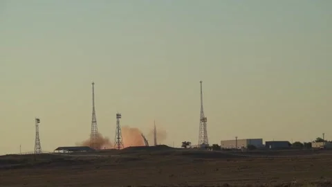 The Soyuz MS-29, with two Russian and one US crew members, is already heading fo 스톡 동영상 339630285
