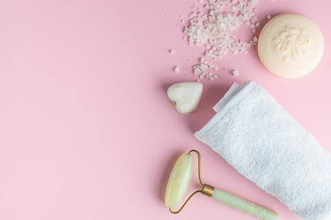SPA concept, flat lay on a pink background Stock-Fotos