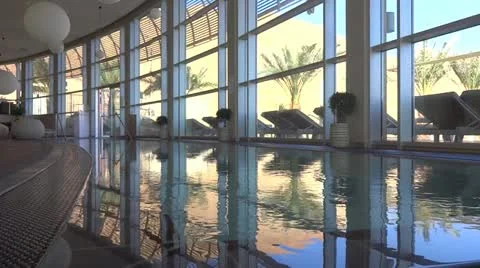 Spa swimming pool Vídeos de archivo 12977102