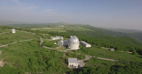 Space Observatory Located in The Mountains. 스톡 동영상 71697430