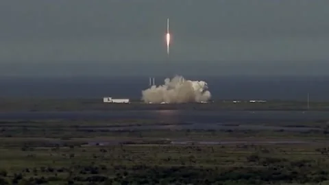 Space rocket launch into space 13 Stock-Footage 209122797
