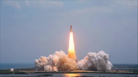 Space shuttle Atlantis rocket launching into space from launch pad 4k Stock-Footage 245253616