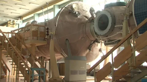 Space Station Mir Видео 1104411