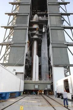 SPACE X MMRTG Offload and Lift for Insertion Copyright: xpiemagsx piemagss... Stock Photos