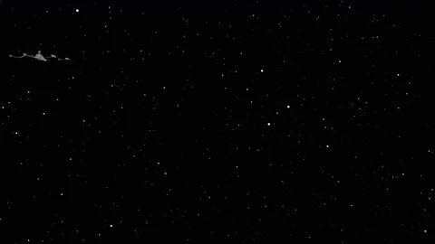Spaceship flyby in 60p Stock Footage 93904512