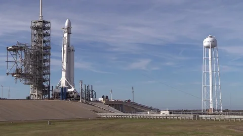 SpaceX Falcon Heavy Rocket Stockbeeldmateriaal 85494185