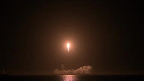 SpaceX's Falcon 9 rocket launches GPS III SV-07 satellite from Launch Complex 40 Видео 299234086