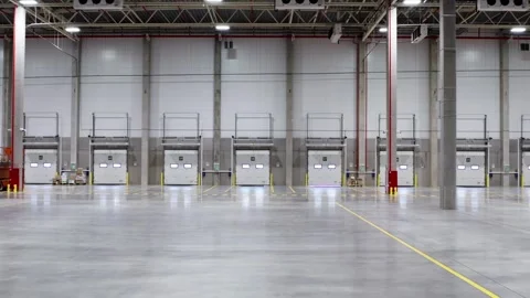 Spacious bright warehouse. Smooth passage to the docks Stock Footage 271051495