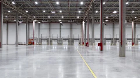 Spacious bright warehouse. Smooth passage to the docks Stock Footage 271051499