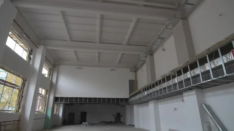 Spacious enclosure with air duct pipe and building equipment Видео 313831328