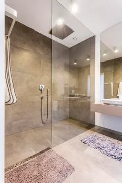 Spacious shower cabin Stock-Fotos