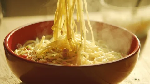 Spagetti tossed Video stock 120748435