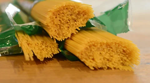Spaghetti Video stock 31184640