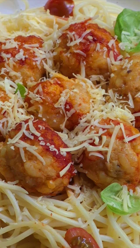 Spaghetti with meatballs in tomato sauce Stock Footage 307759527