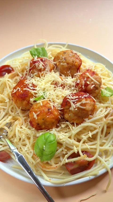 Spaghetti with meatballs in tomato sauce Stock Footage 307759610