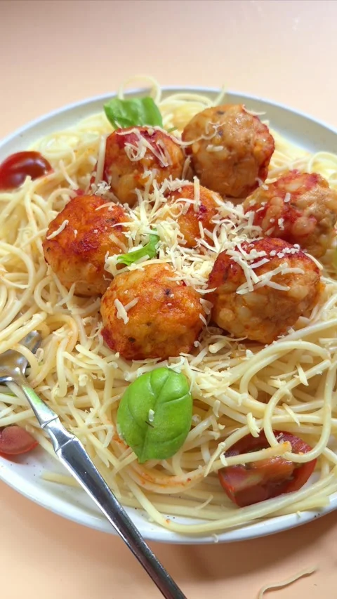 Spaghetti with meatballs in tomato sauce Stock Footage 307759622