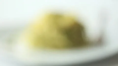 Spaghetti pesto Stock Footage 5090390