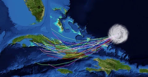 Spaghetti plot of a hurricane with landfall at Cuba 스톡 동영상 81258360
