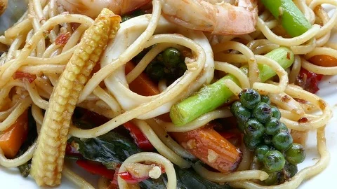 Spaghetti spicy seafood - italian food Stock Footage