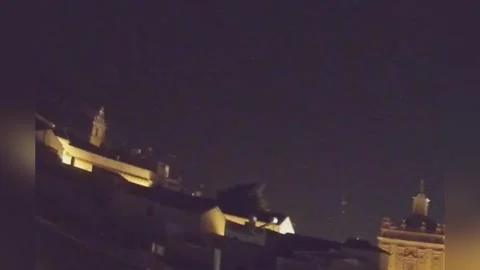 Spain: Huge Fireball Explodes Across Night Sky Over Spain 스톡 동영상 346191004