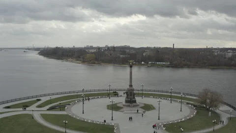 Span on drone over Monument to the 1000th anniversary of Yaroslavl Stock Footage 146890114
