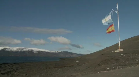 Spanish and Argentinian flags Video stock 789912