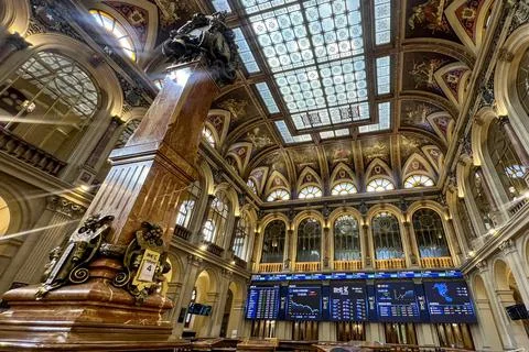 Spanish stock information evolution, Madrid, Spain - 04 Aug 2025 Stock Photos