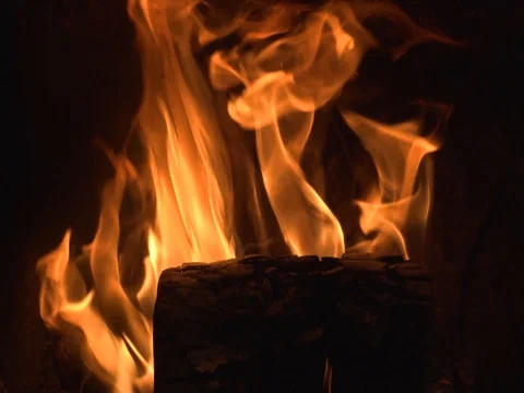 Sparking fire in slow motion 库存影片 100192185