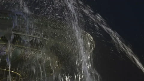 The sparkles but also the jets of water cover the Concorde fountain, night view Stock Footage 238006080
