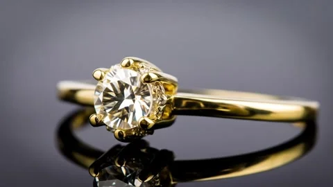 Sparkling Gold Diamond Ring: Close-Up View of Elegant Jewelry Stock Footage 333410815