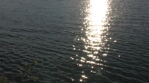 Sparkling on lake surface Video stock 25395956