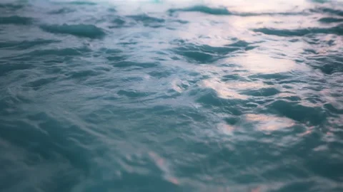 The sparkling water surface and the flowing water Video stock 336545909