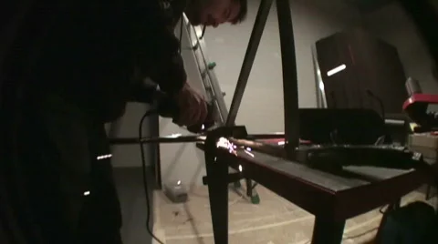 Sparks on the face 動画素材 606184