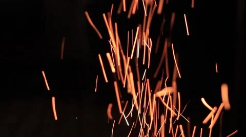 Sparks fire cracks in grill firepit Video stock 49134649