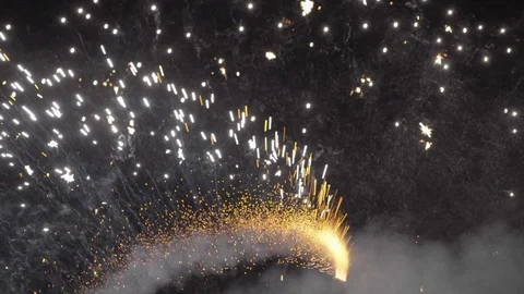Sparks  Flying in Slow  Motion Vídeos de archivo 102280791