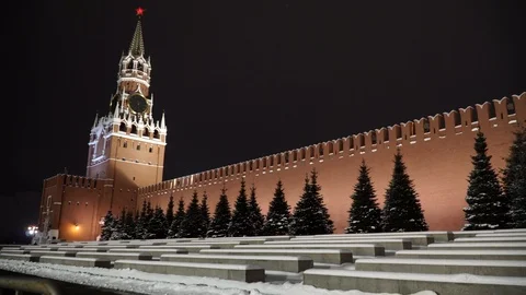Spasskaya tower of Kremlin, night view. Moscow, Russia Video stock 100920622