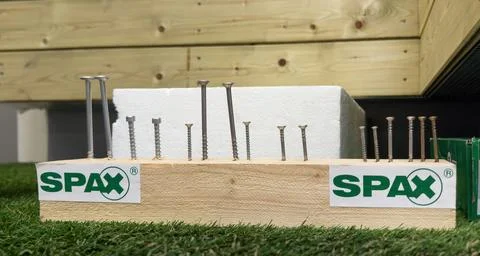 SPAX Screw Display with Size Variations Foto stock