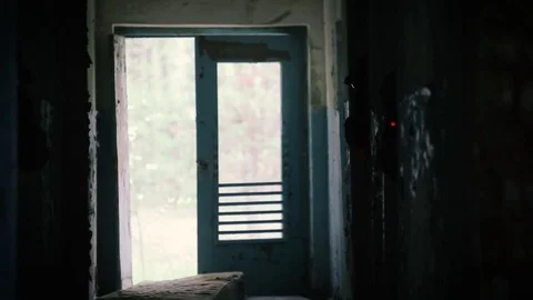 Special forces in house terrorist's Stock Footage 76755677