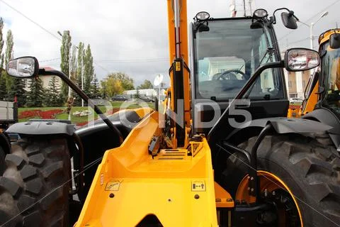 Special Road Machinery. Tractor Parts, Devices
