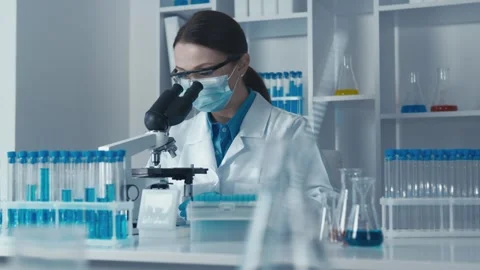 A specialist in the field of biosafety develops measures to prevent the spread 스톡 동영상 274301304