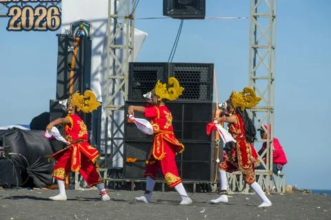 Spectacular beachside performances define the annual Segoro Topeng Kaliwungu Stock Photos