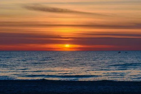 Spectacular bright golden sunset over Baltic sea Foto stock