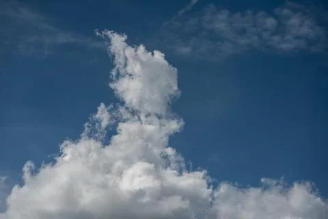 Spectacular clouds in the blue sky Stock-Fotos
