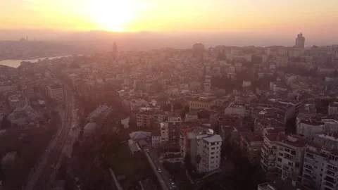 Spectacular sunset in the pink mist over the old town. View of the Galatian Stock Footage 148044191