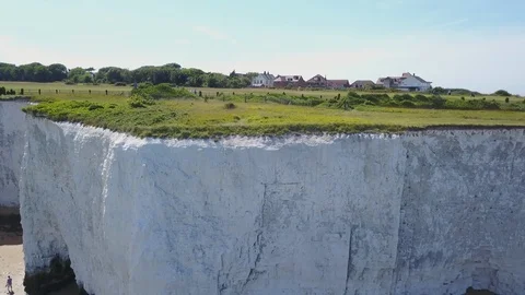The Spectacular White Cliffs Botany Bay, Broadstairs Kent Stock Footage 100369645