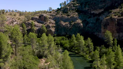 Spectaculars meanders of the River Cabriel, Spain. Stock Footage 282680951