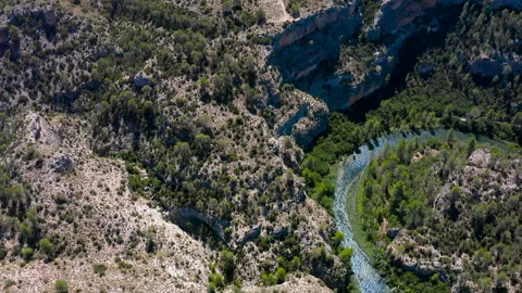 Spectaculars meanders of the River Cabriel, Spain. Stock Footage 282684199