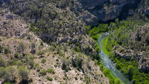 Spectaculars meanders of the River Cabriel, Spain. Stock Footage 282684737